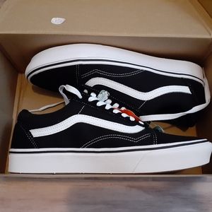 Comfycushion black Vans 9 mens 10.5 womens